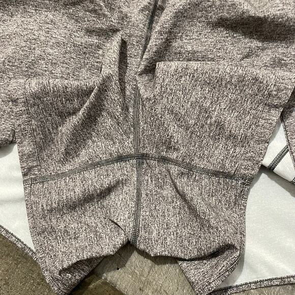 Lululemon Women’s Track That Shorts Lined Mid Rise sz 14 Gray Space Dye - Picture 10 of 11